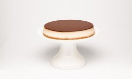 Banánový cheesecake s čokoládovou polevou